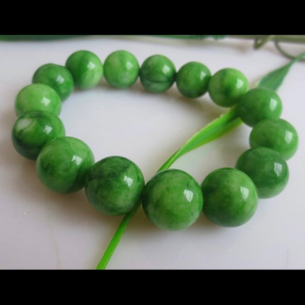 Natural 10mm Dark Green Jade Round Bracelet